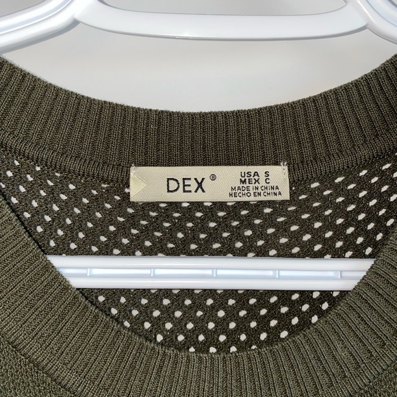 Dex | Green dress with keyhole back and tie - Picture 5 of 8